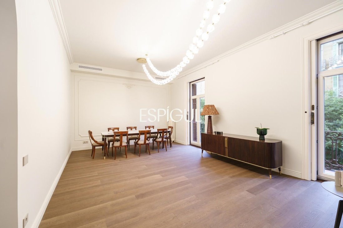 Apartamento en Eixample, Barcelona, España 1 - 17932746
