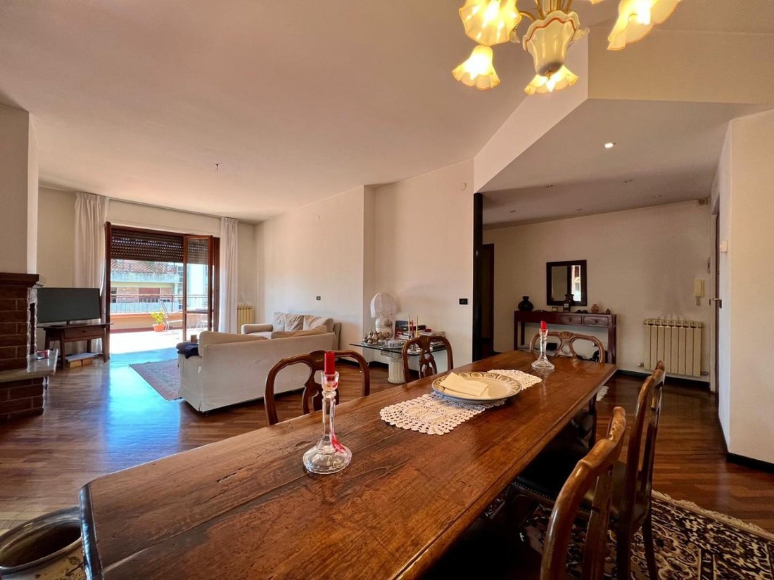 Penthouse in Ronchi, Massa, Italy 3 - 17941134