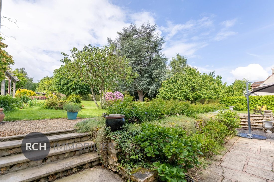 House in Montfort-l'Amaury, Ile-de-France, France 2 - 17938987
