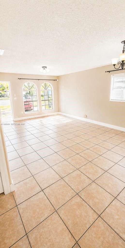 House in Hialeah, Florida, United States 5 - 17648412