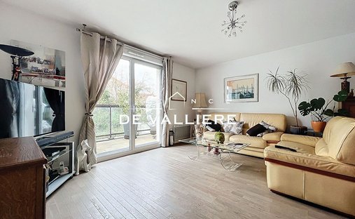 Apartment in Plateau Ouest, Suresnes, France 1