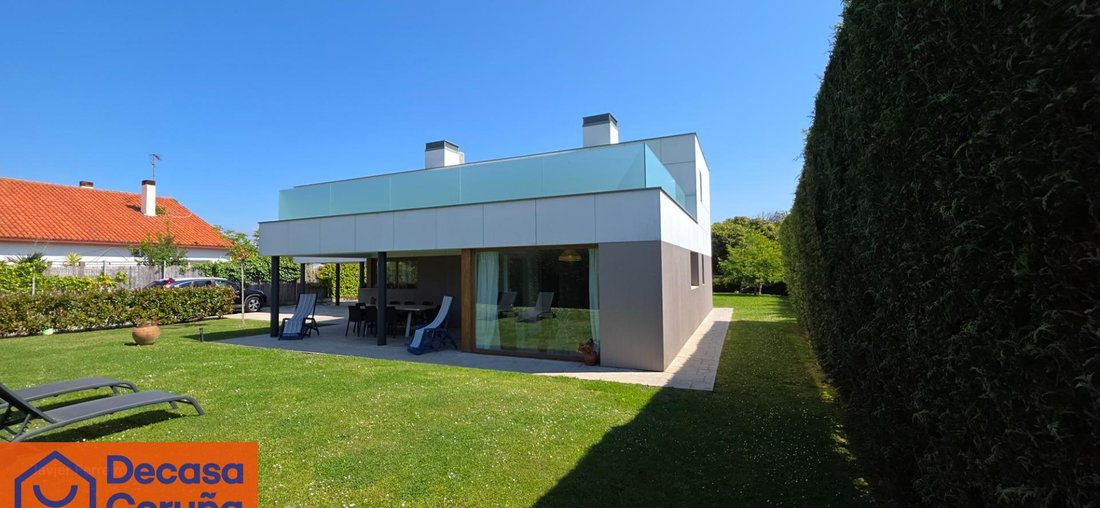 Villa in Oleiros, Galicia, Spain 4 - 17936860