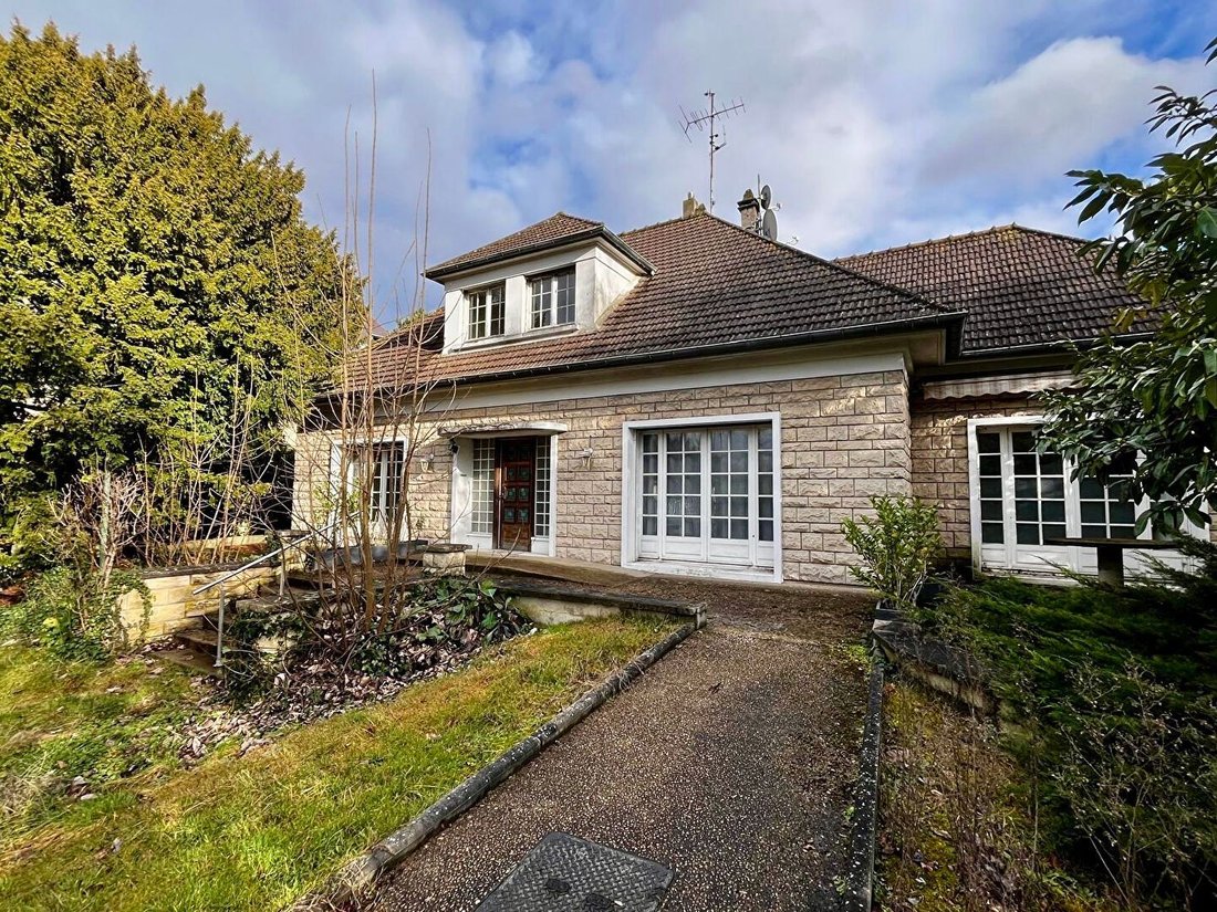 House in Chantilly, Hauts-de-France, France 2 - 15494674