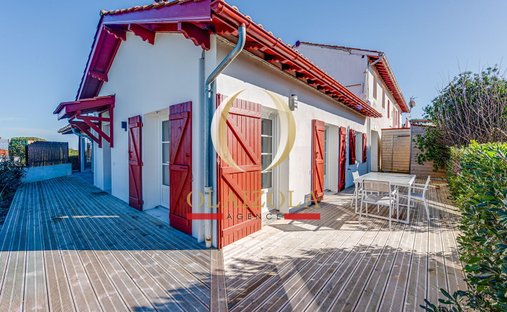 House in Acotz, Saint-Jean-de-Luz, France 1