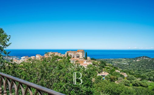 Villa in L'Île-Rousse, Corsica, France 1