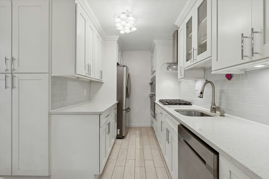 Co Op in New York, New York, United States 1 - 16747021