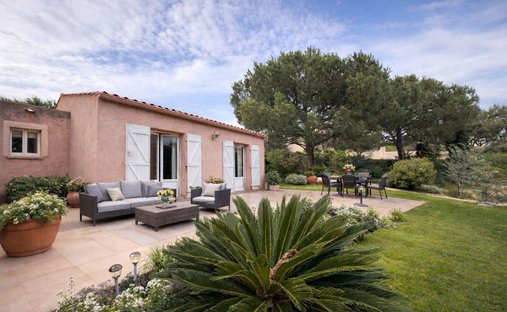 Villa in Monticello, Corsica, France 1