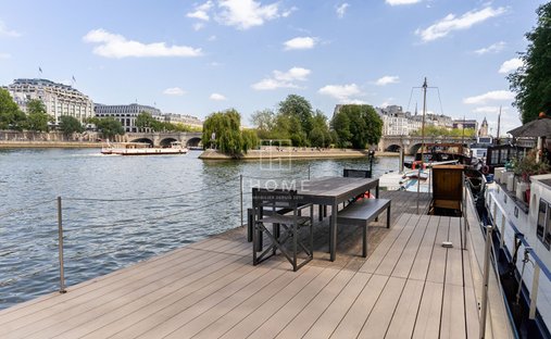 Apartment in Odéon, Paris 6e Arrondissement, Paris 1