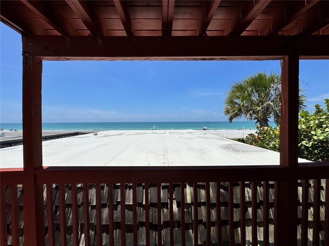Townhouse in Indian Shores, Florida, United States 1 - 17928956