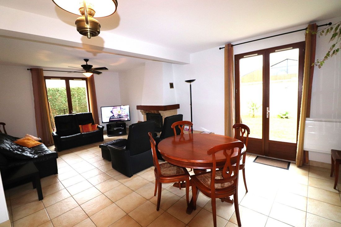 House in Sablonniere, Fresnes, France 4 - 16091512