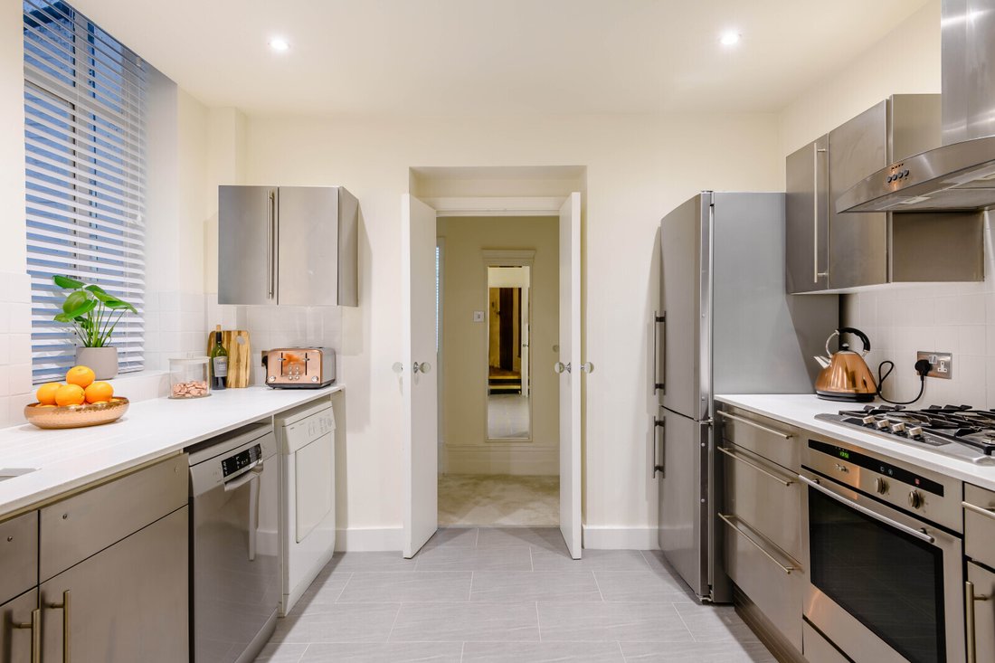 Apartment in Bayswater, Westminster, England 3 - 17933567