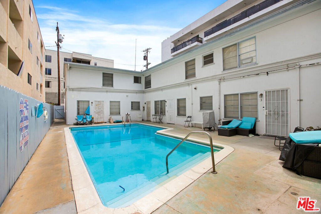 Santa Monica, California, United States 4 - 17933772