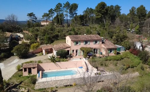 House in Villecroze, Provence-Alpes-Côte d'Azur, France 1