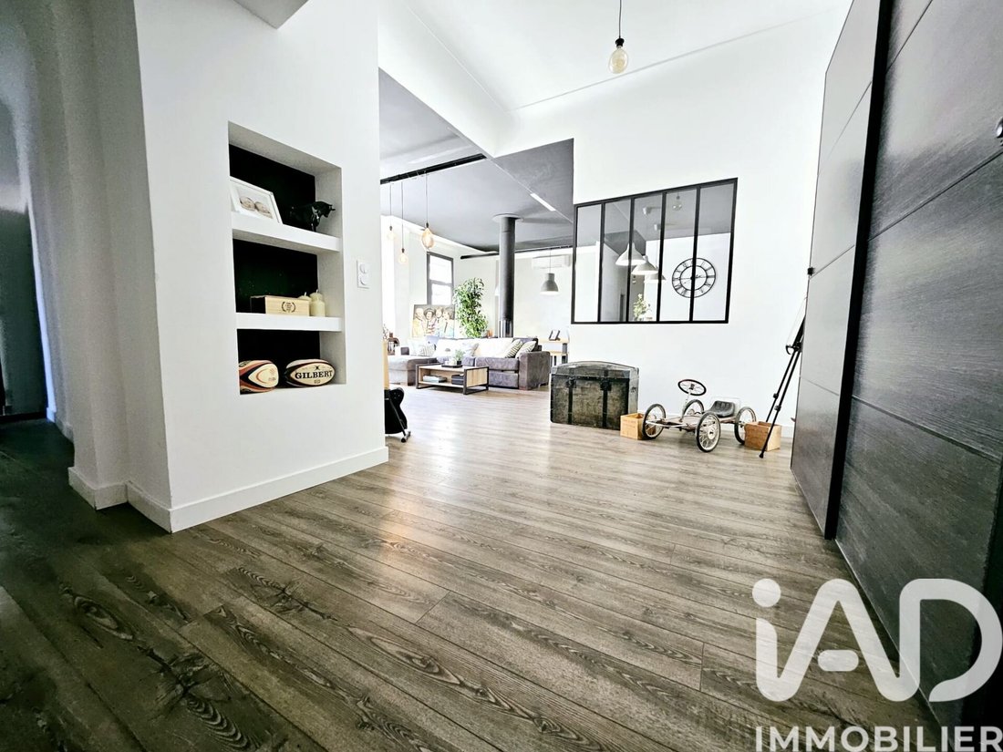 Apartment in Esplanade, Nimes, France 3 - 17943901