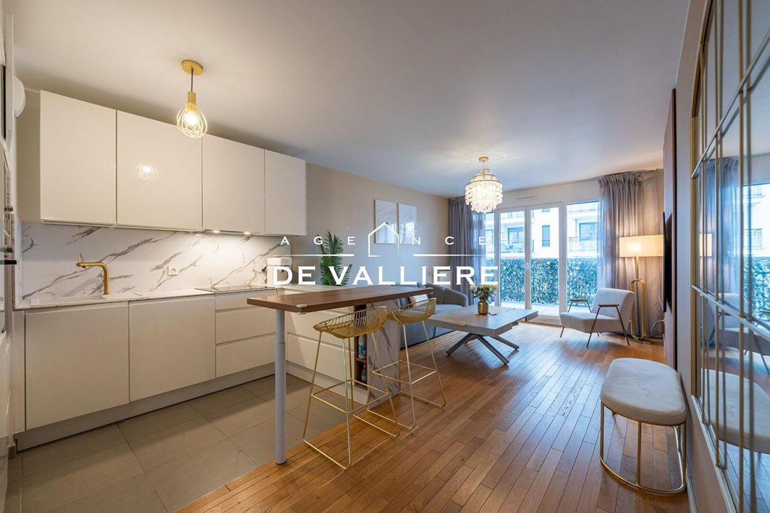 Apartment in Plateau Ouest, Suresnes, France 1 - 17320051