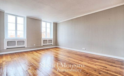 Apartment in Forêt, Saint-Germain-en-Laye, France 1