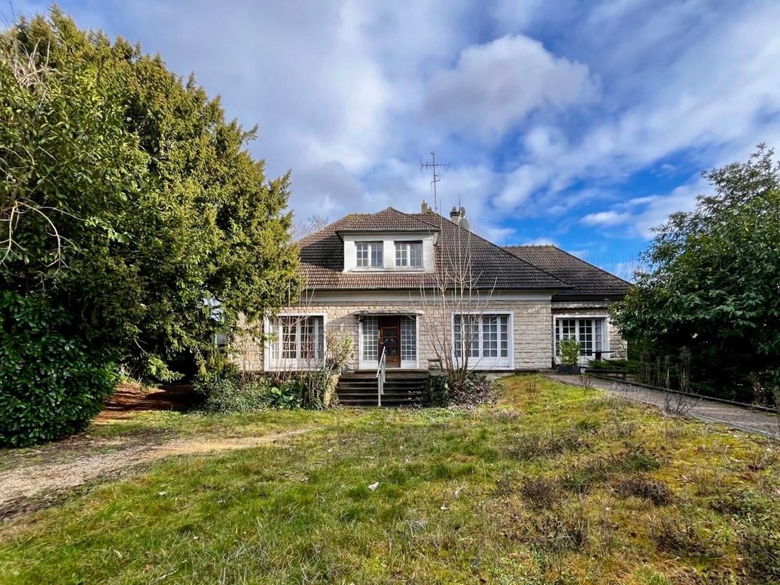 House in Chantilly, Hauts-de-France, France 1 - 15494674