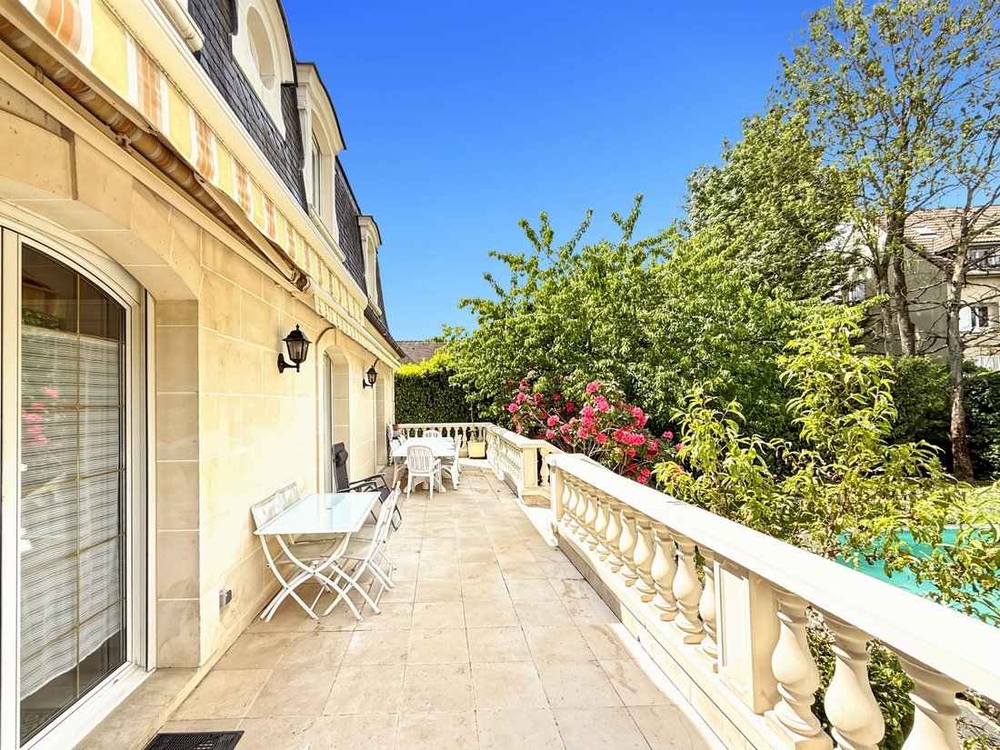 House in Le Plessis-Trévise, Ile-de-France, France 3 - 17933663