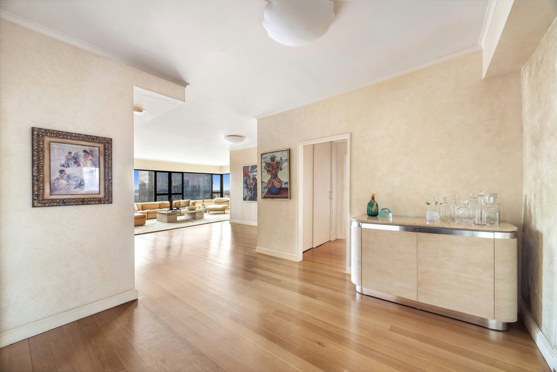 Co Op in New York, New York, United States 4 - 17099659