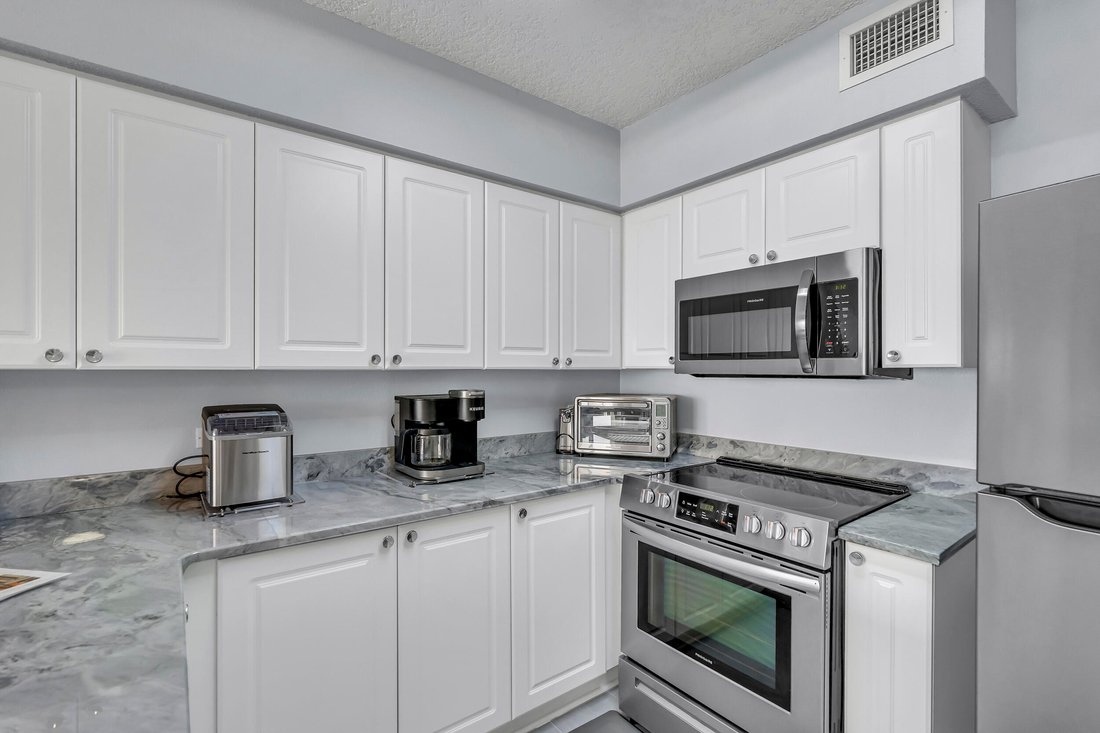 Condo in Okaloosa Island, Florida, United States 4 - 17932664