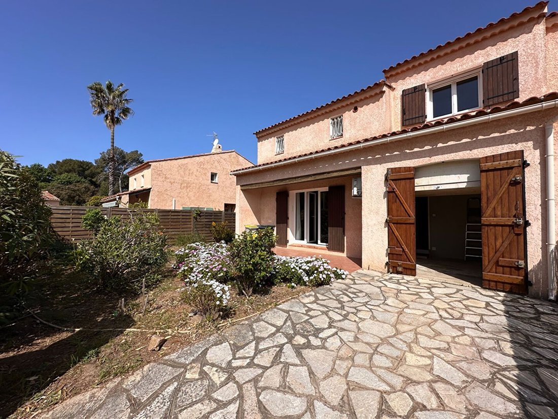 House in Coste Chaude-Mauveou, La Seyne-sur-Mer, France 1 - 17646391