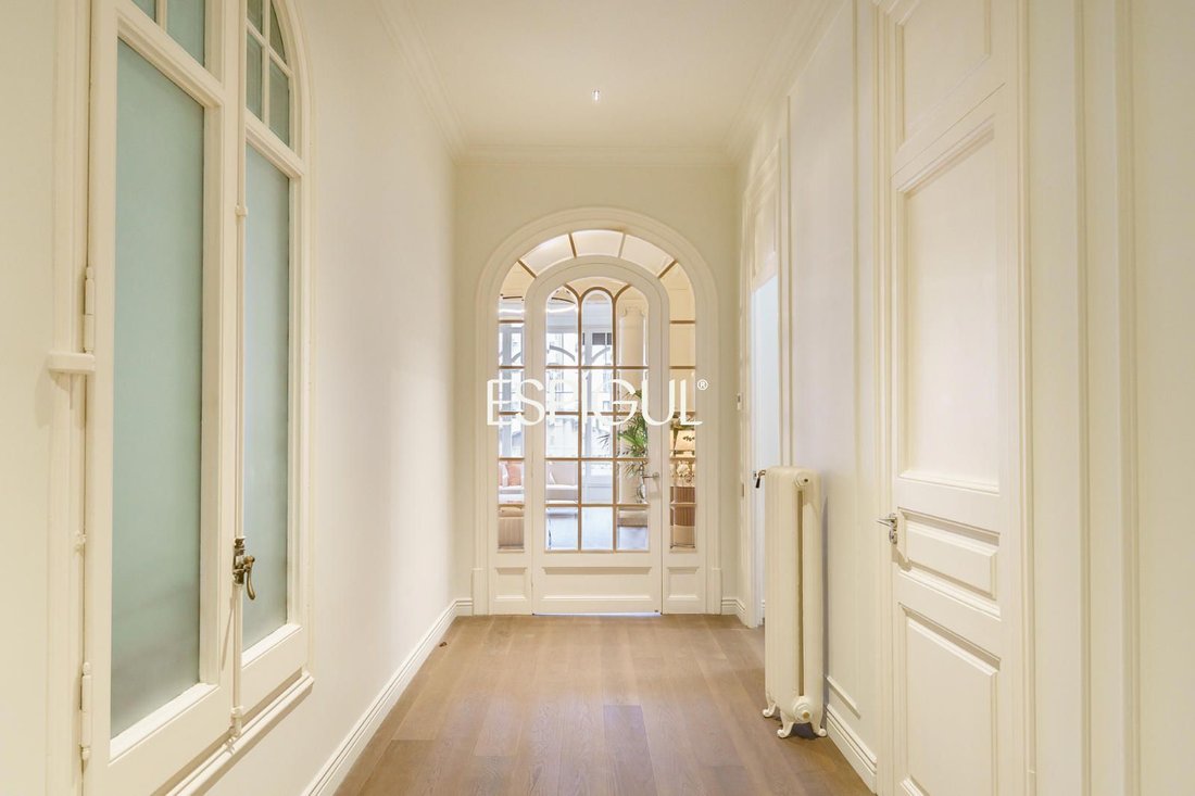 Appartamento a Eixample, Barcellona, Spagna 3 - 17932746