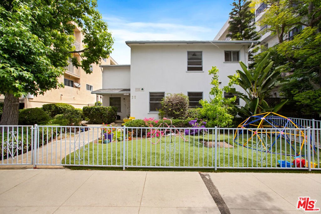 Santa Monica, California, United States 1 - 17933772
