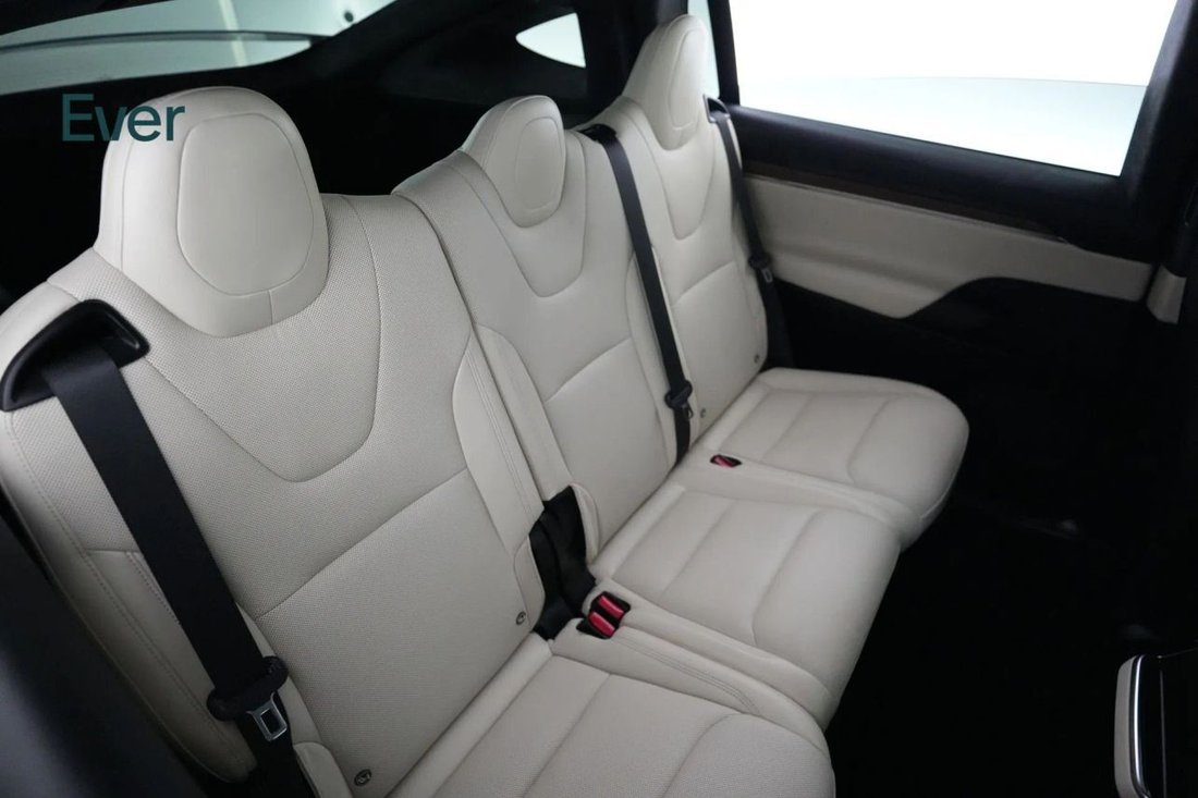 Suv in San Francisco, CA, United States 5 - 17455335