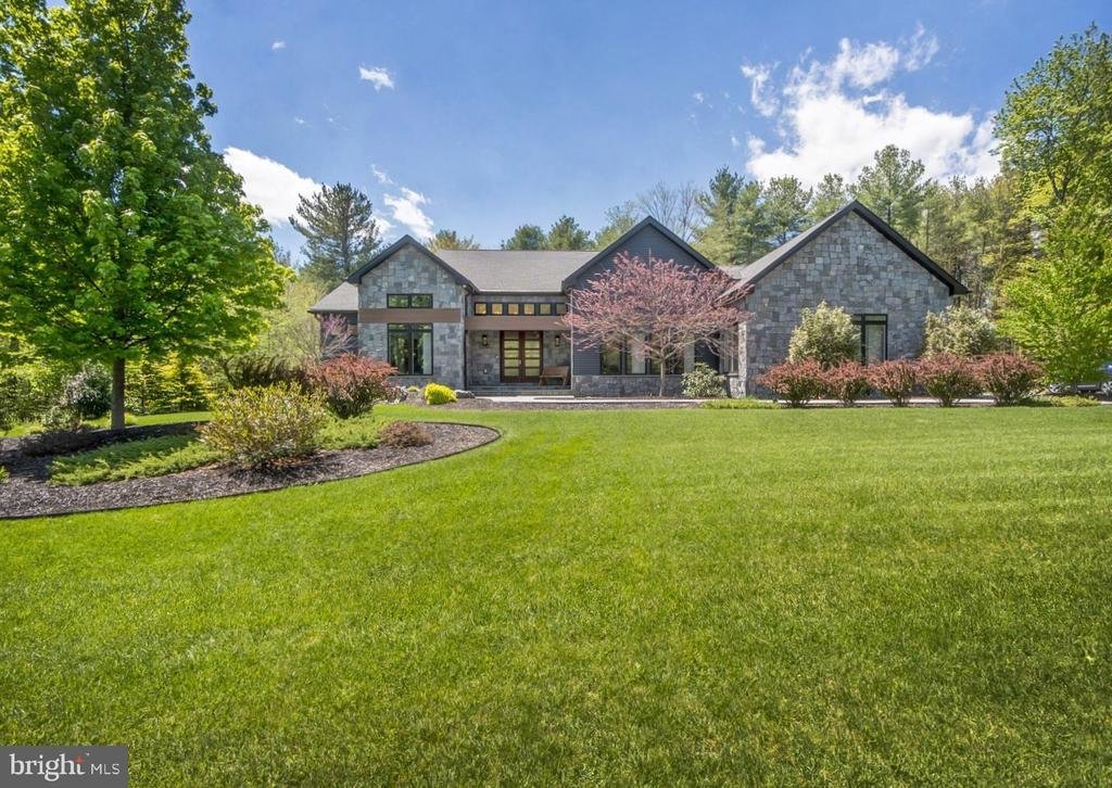 House in Palmerton, Pennsylvania, United States 3 - 17935481