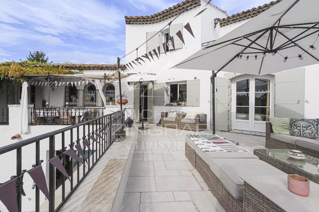 Villa in Sud, La Gaude, France 2 - 17930643