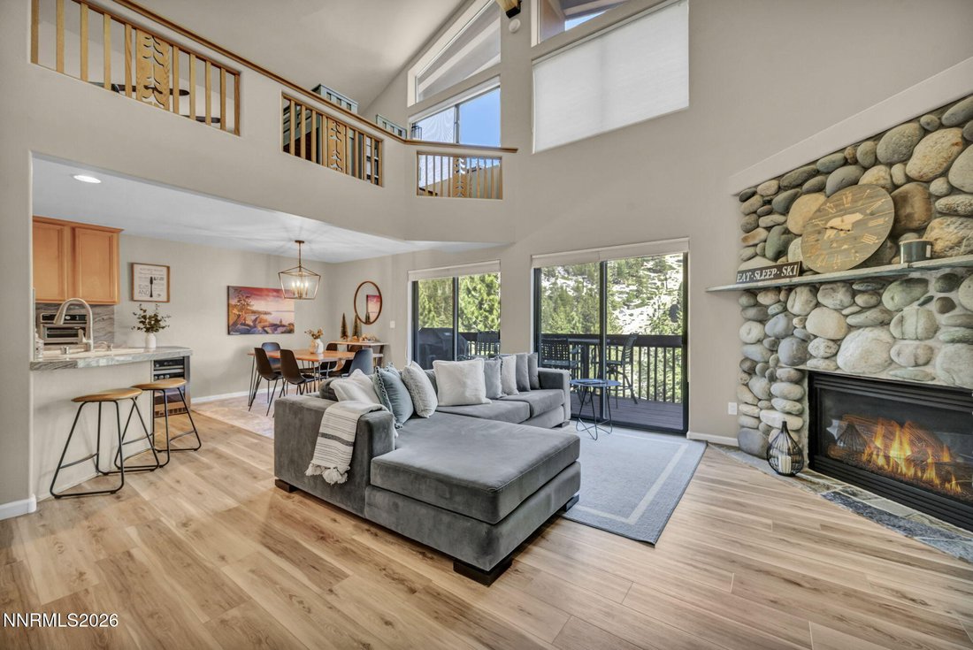 Condo in Incline Village, Nevada, United States 2 - 17932581