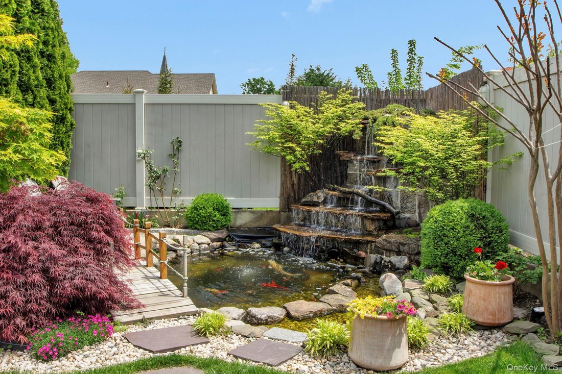 House in New York, New York, United States 3 - 17937124