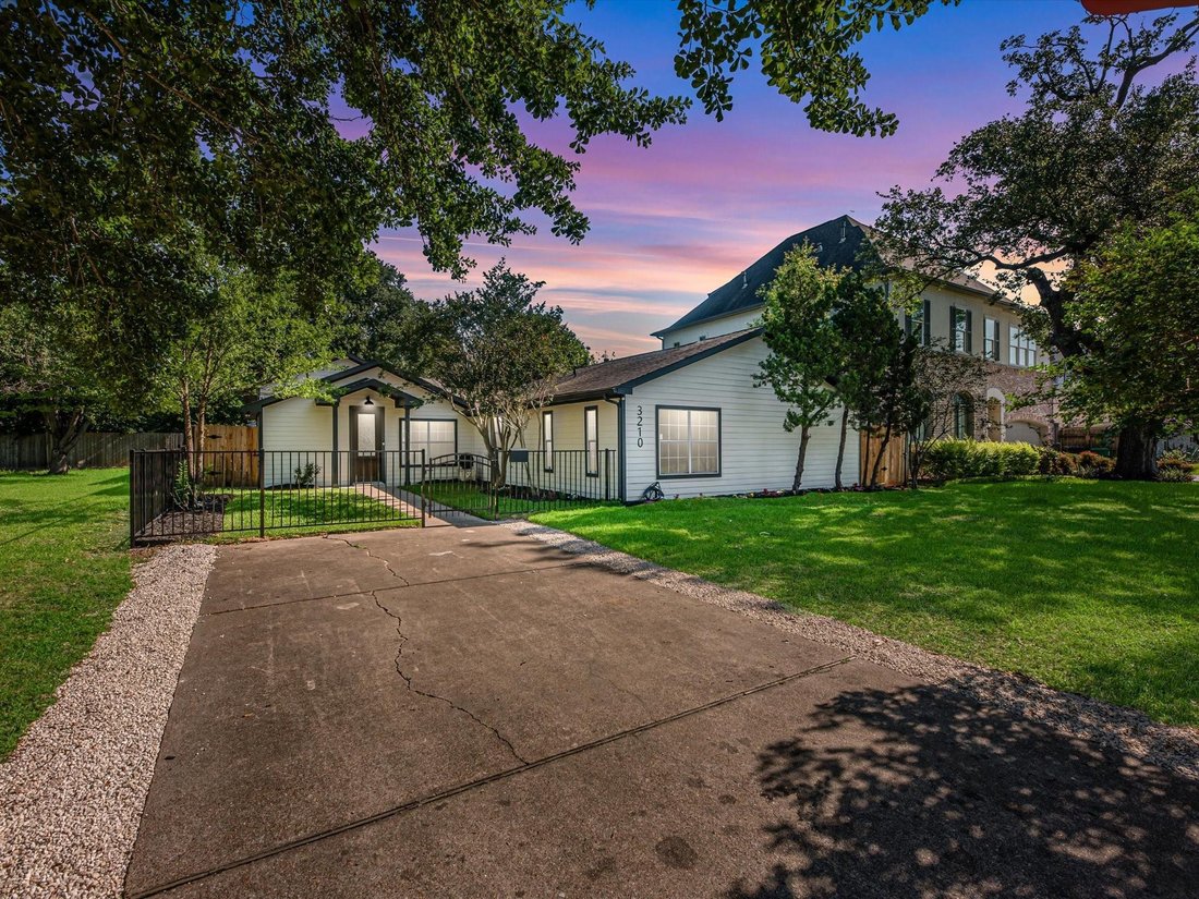 House in Houston, Texas, United States 1 - 17929358