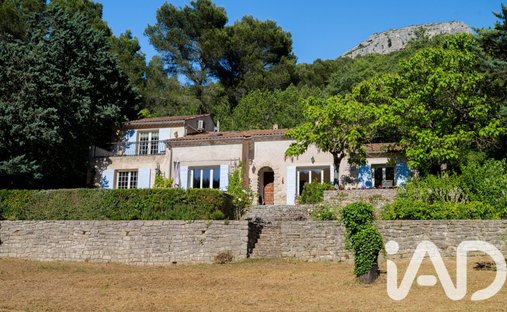 House in Fontaine-de-Vaucluse, Provence-Alpes-Côte d'Azur, France 1