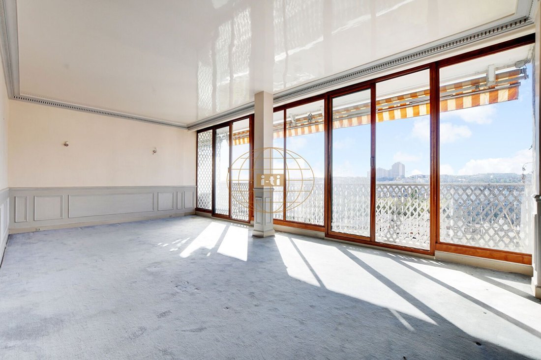 Apartment in Reine-Mairie, Boulogne-Billancourt, France 3 - 17656085
