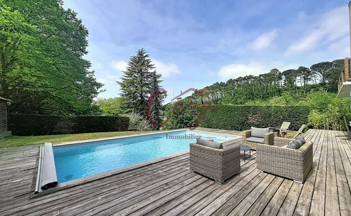 House in Carignan-de-Bordeaux, Nouvelle-Aquitaine, France 1