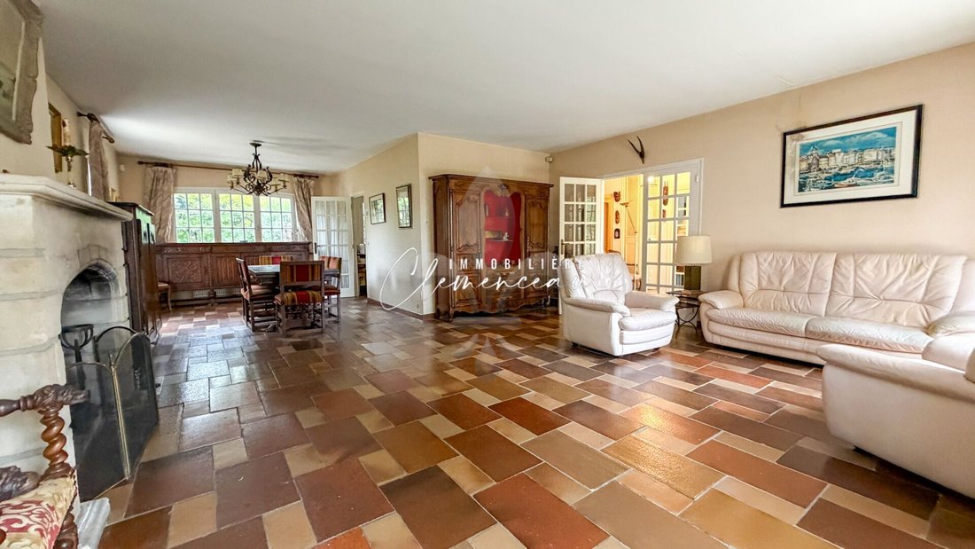 House in Villennes-sur-Seine, Ile-de-France, France 3 - 17070395