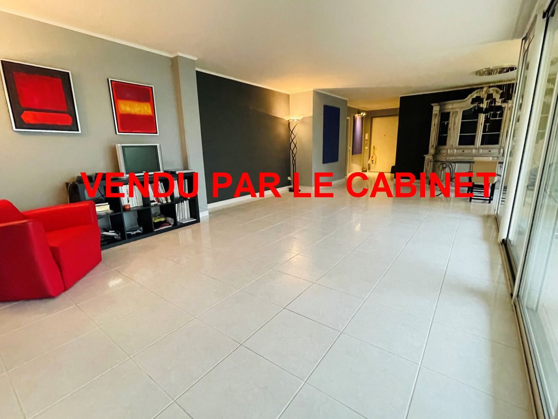 Wohnung in Saint-Julien-en-Genevois, Auvergne-Rhone-Alpen, Frankreich 1 - 15502826