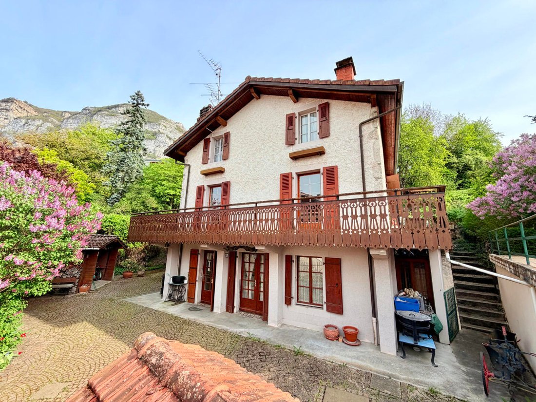 House in Collonges-sous-Salève, Auvergne-Rhône-Alpes, France 2 - 17744790