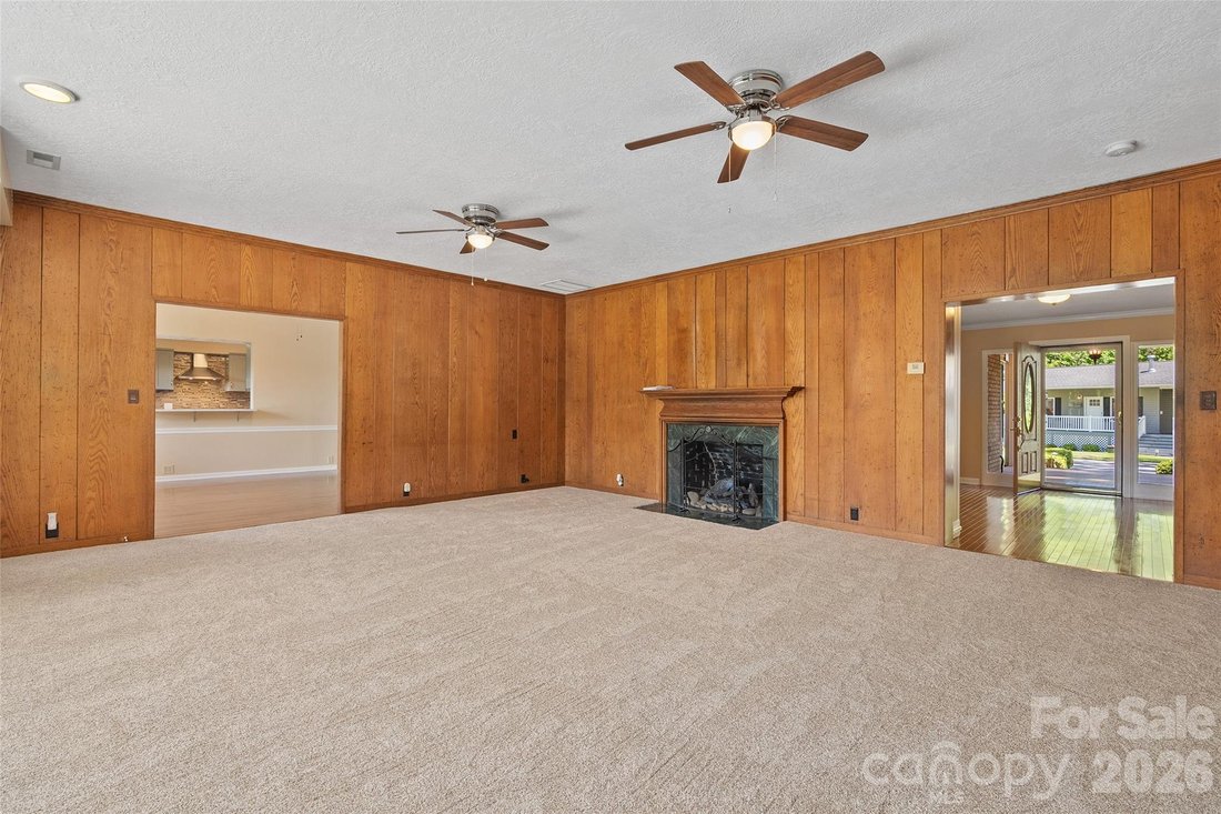 House in Waynesville, North Carolina, United States 5 - 17931322