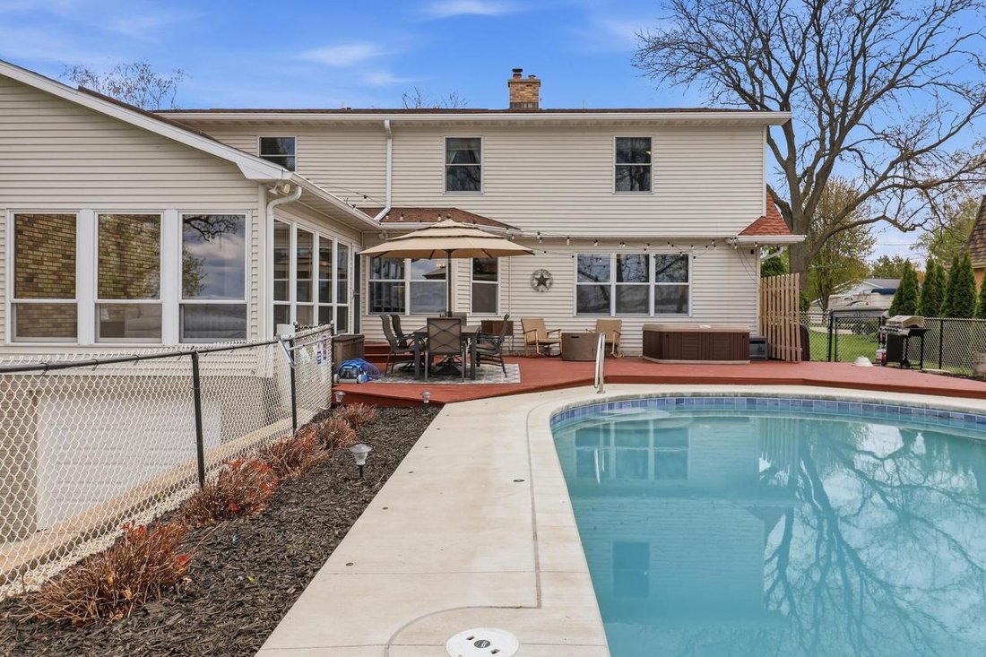 House in Beaver Dam, Wisconsin, United States 5 - 17942535