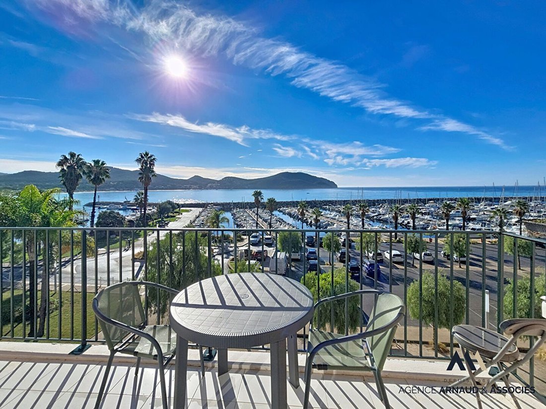 Apartment in Saint-Cyr-sur-Mer, Provence-Alpes-Côte d'Azur, France 5 - 16714376