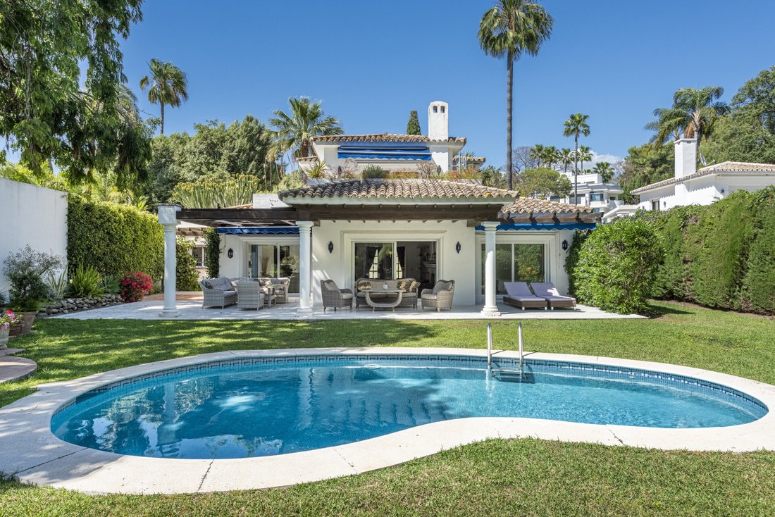 Villa in Nueva Andalucia, Marbella, Spain 1 - 17935082