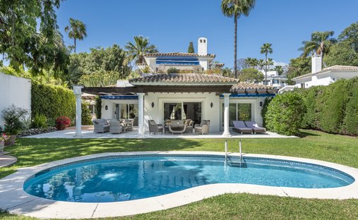 Villa en Nueva Andalucía, Marbella, España 1