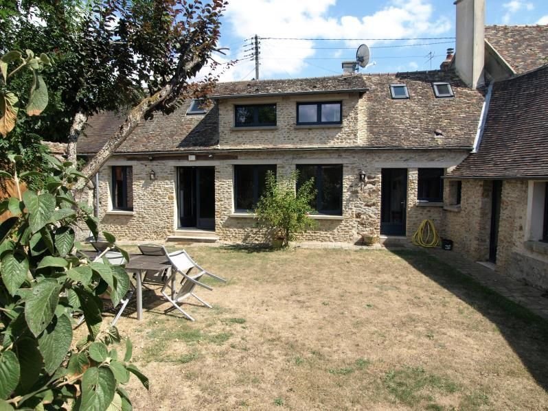 House in Montfort-l'Amaury, Ile-de-France, France 2 - 16074400