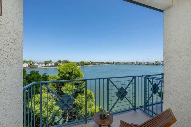 Condo in Redwood City, California, United States 1 - 17940546