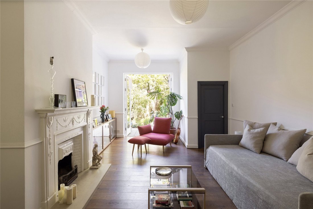 Apartment in Brondesbury, Brent, England 2 - 17928105