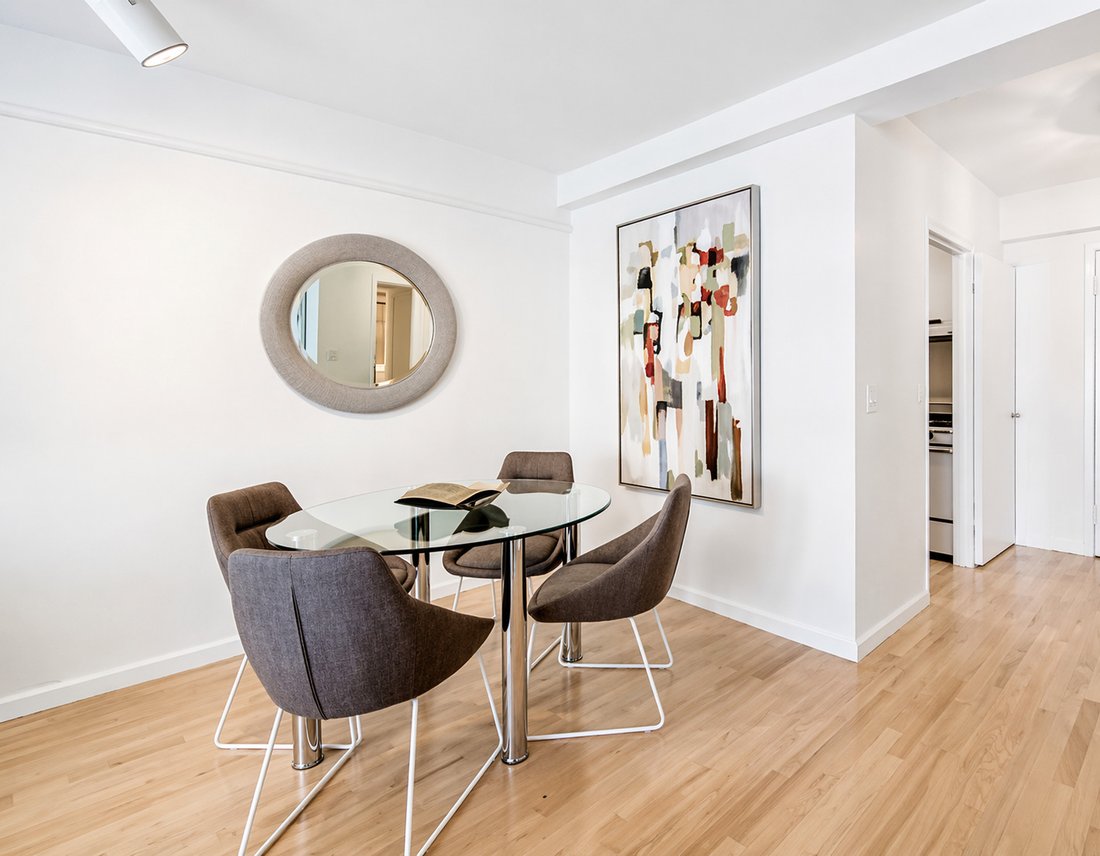 Co Op in New York, New York, United States 2 - 17384252