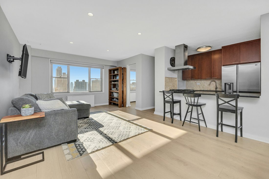 Co Op in New York, New York, United States 2 - 17411421