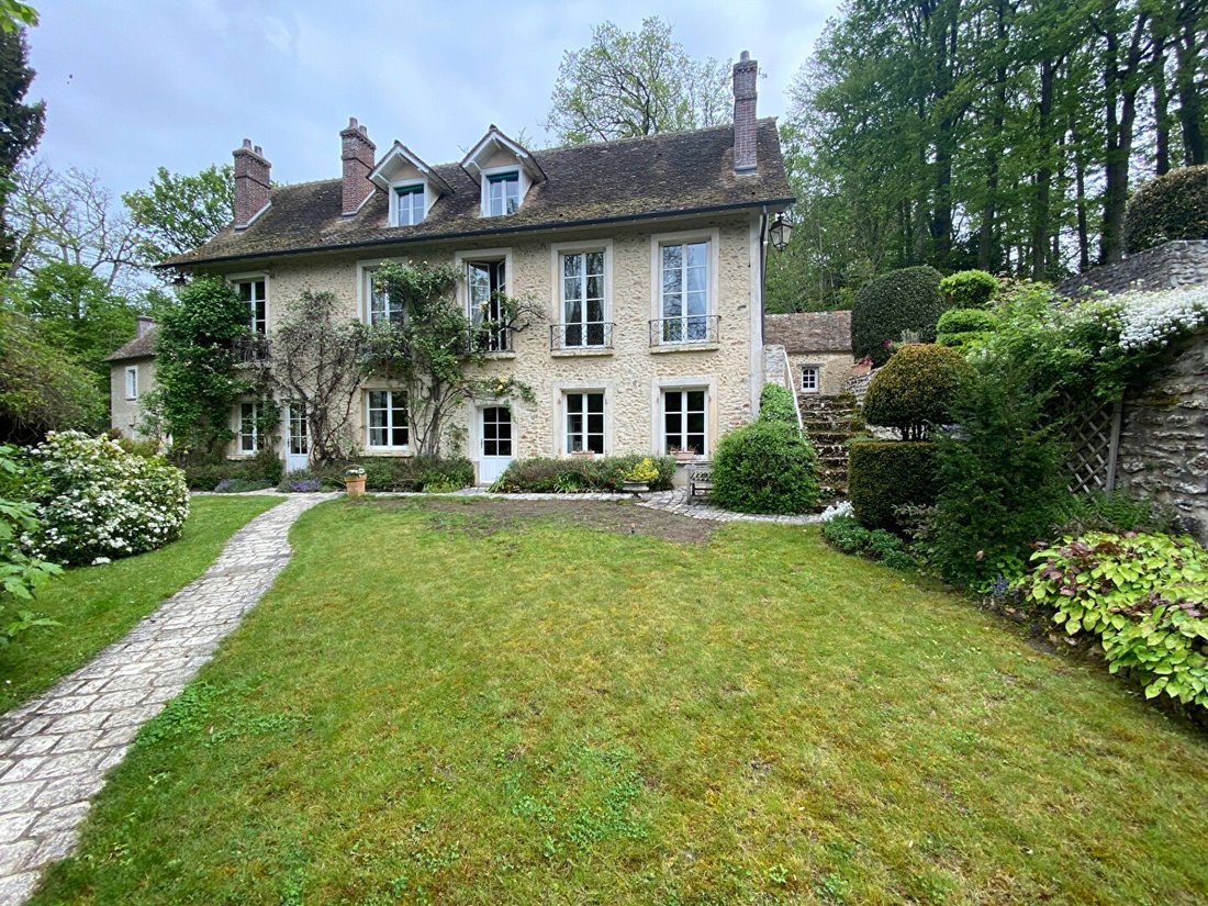Villa in Montfort-l'Amaury, Ile-de-France, France 1 - 16073913